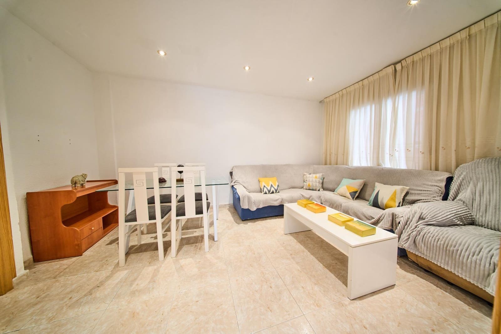 4 quarto Apartamento para venda em Granada cidade - 250 000 € (Ref: 9729363)