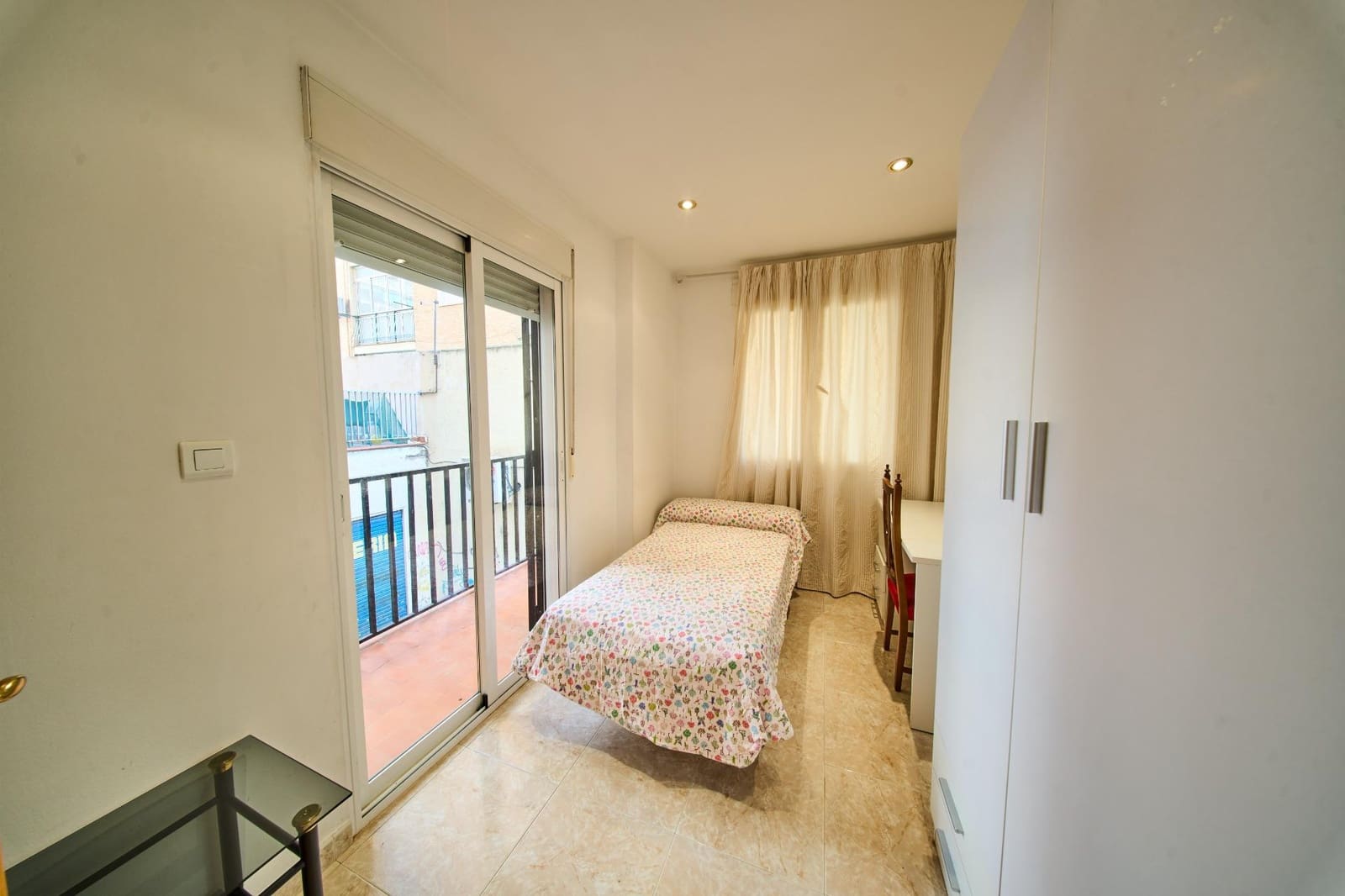 4 quarto Apartamento para venda em Granada cidade - 250 000 € (Ref: 9729363)
