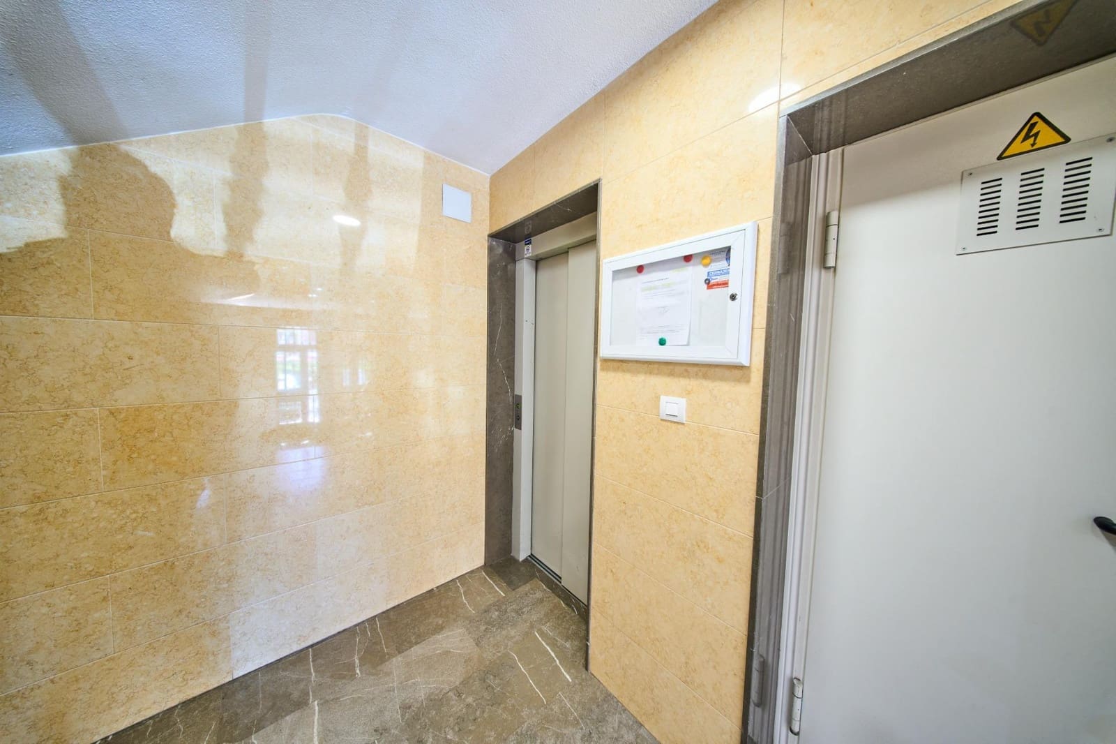 4 quarto Apartamento para venda em Granada cidade - 250 000 € (Ref: 9729363)