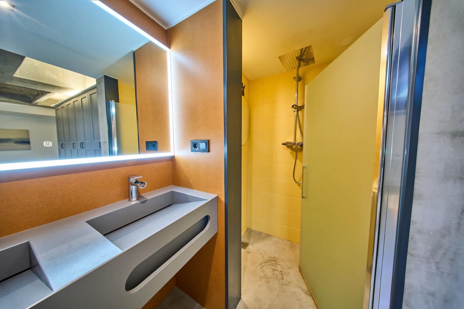 2 bedroom Terraced Villa for sale in Granada city - € 385,000 (Ref: 9729364)