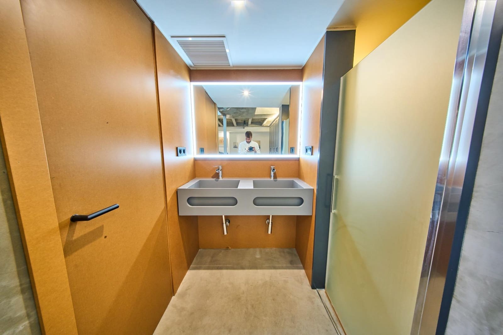 2 bedroom Terraced Villa for sale in Granada city - € 385,000 (Ref: 9729364)