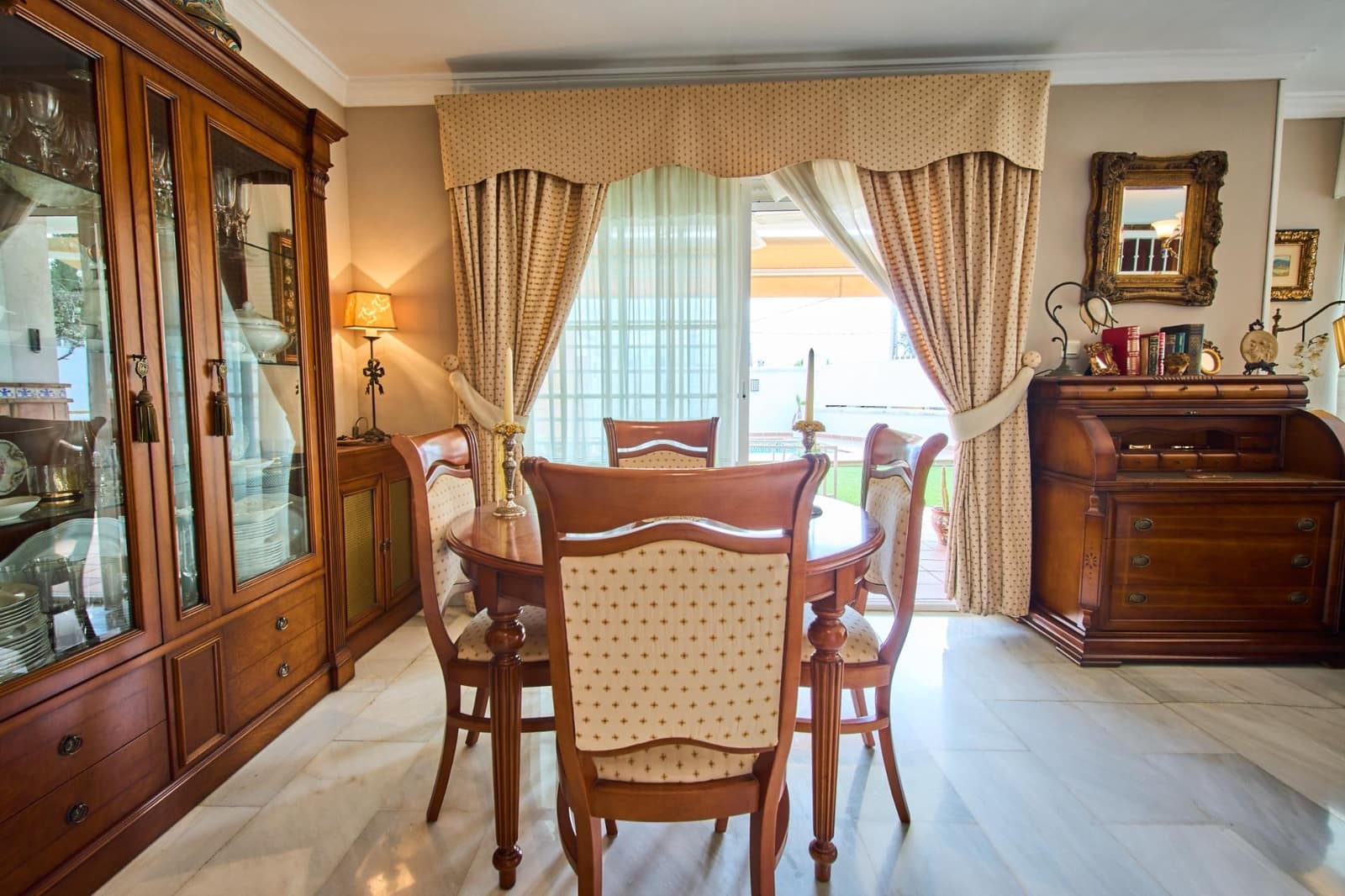 3 chambre Villa/Maison Semi-Mitoyenne à vendre à Ogijares avec piscine garage - 339 000 € (Ref: 9730274)