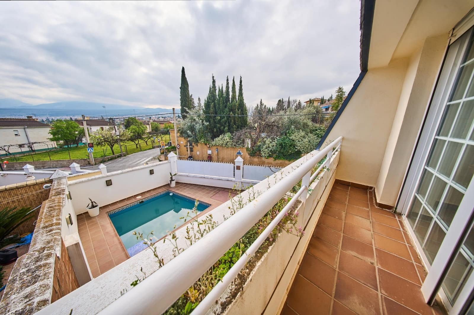 3 chambre Villa/Maison Semi-Mitoyenne à vendre à Ogijares avec piscine garage - 339 000 € (Ref: 9730274)