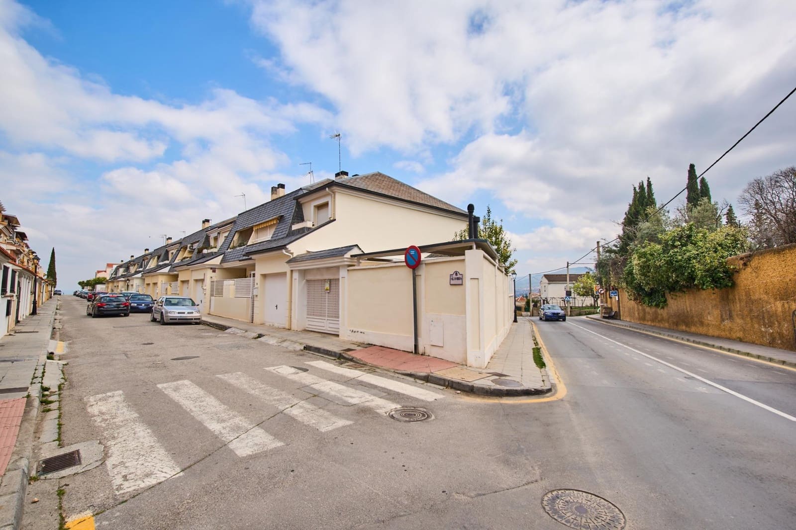 3 chambre Villa/Maison Semi-Mitoyenne à vendre à Ogijares avec piscine garage - 339 000 € (Ref: 9730274)