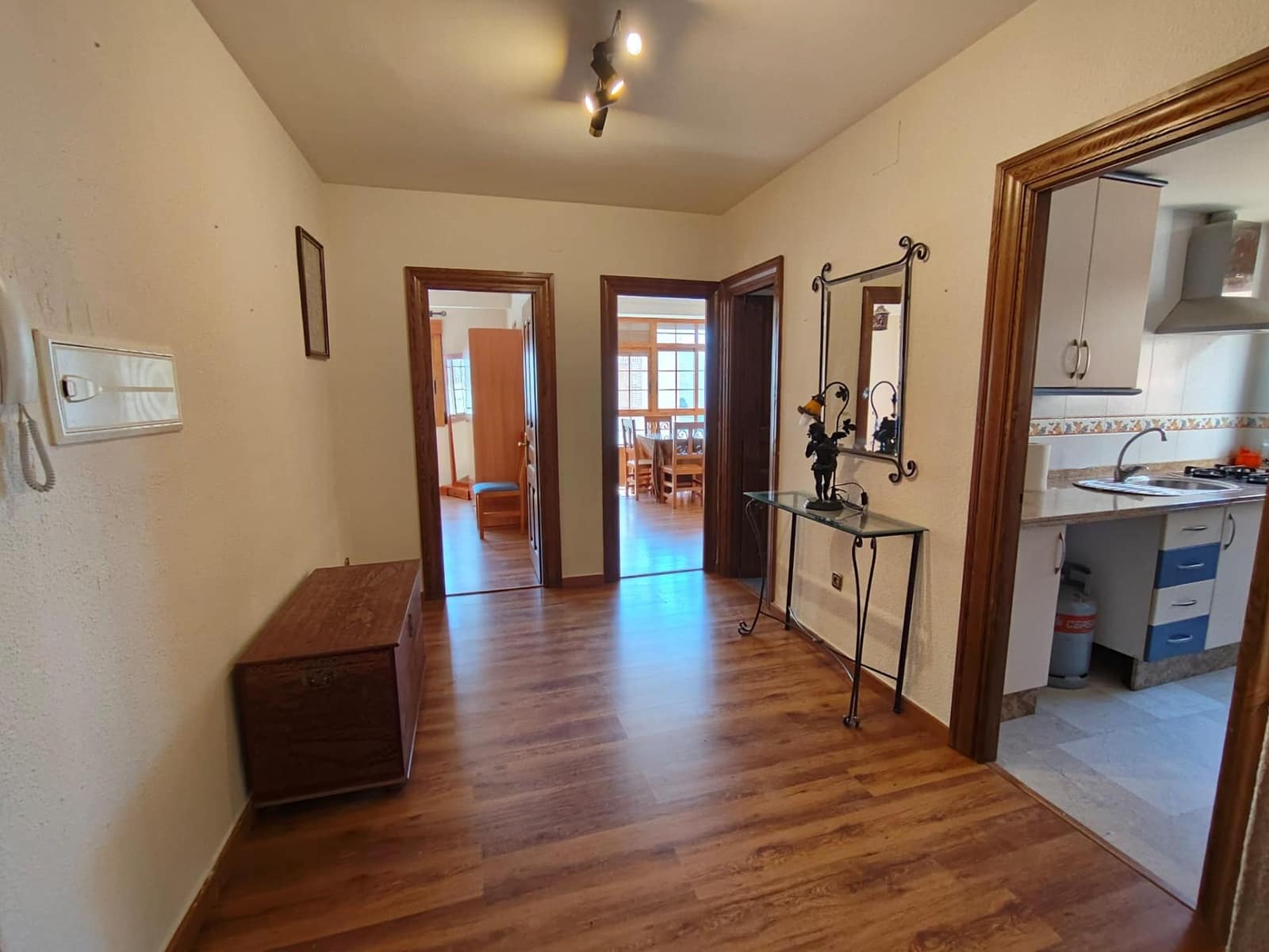 3 slaapkamer Appartement te huur in Lanjaron - € 550 (Ref: 9735779)