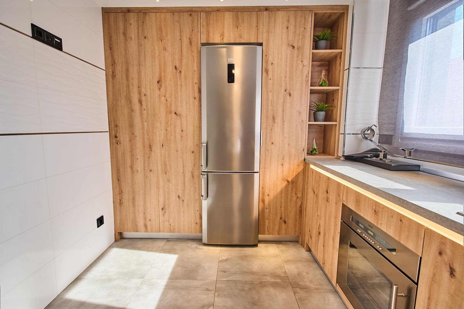 3 bedroom Terraced Villa for sale in Granada city with garage - € 410,000 (Ref: 9735780)