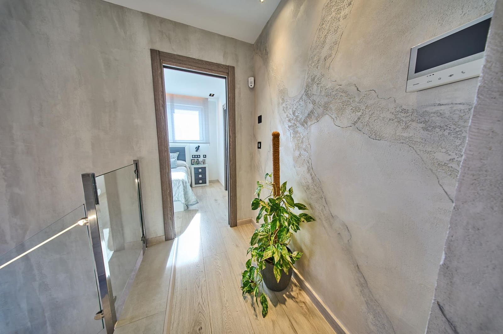 3 bedroom Terraced Villa for sale in Granada city with garage - € 410,000 (Ref: 9735780)