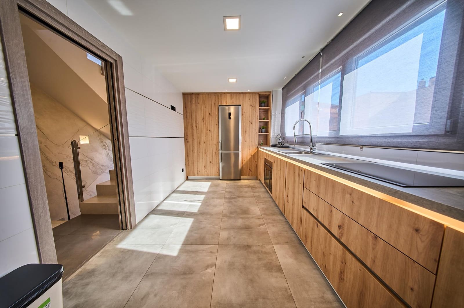 3 bedroom Terraced Villa for sale in Granada city with garage - € 410,000 (Ref: 9735780)