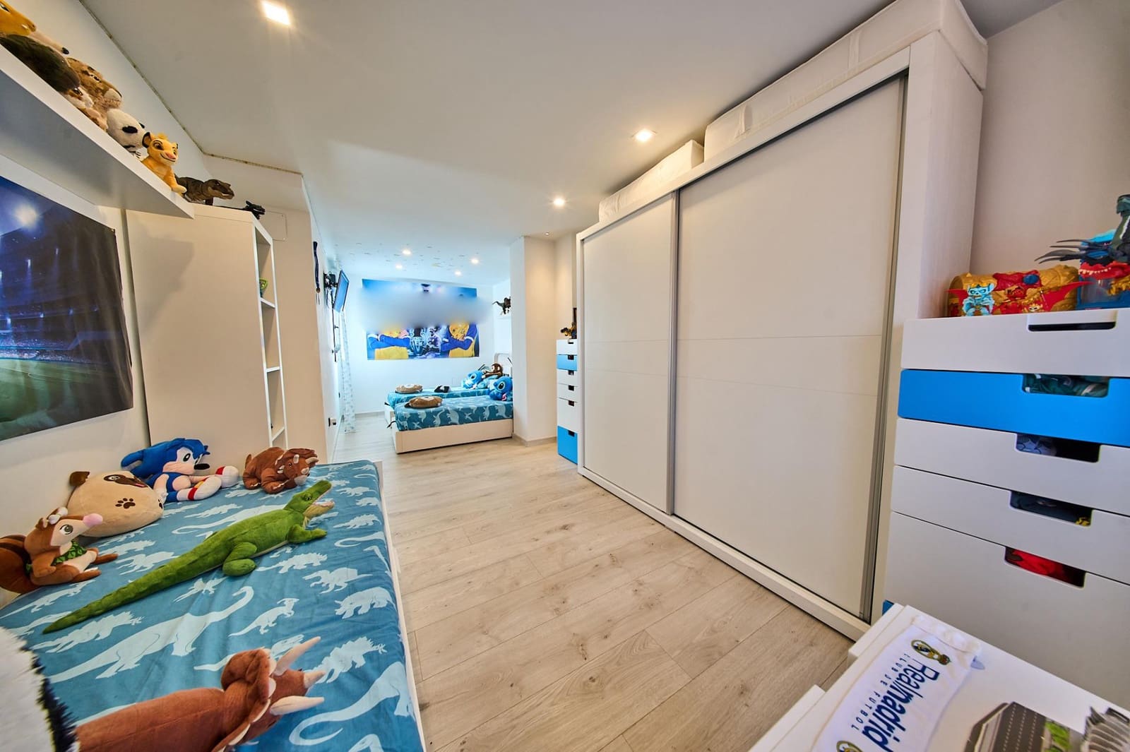 3 bedroom Terraced Villa for sale in Granada city with garage - € 410,000 (Ref: 9735780)