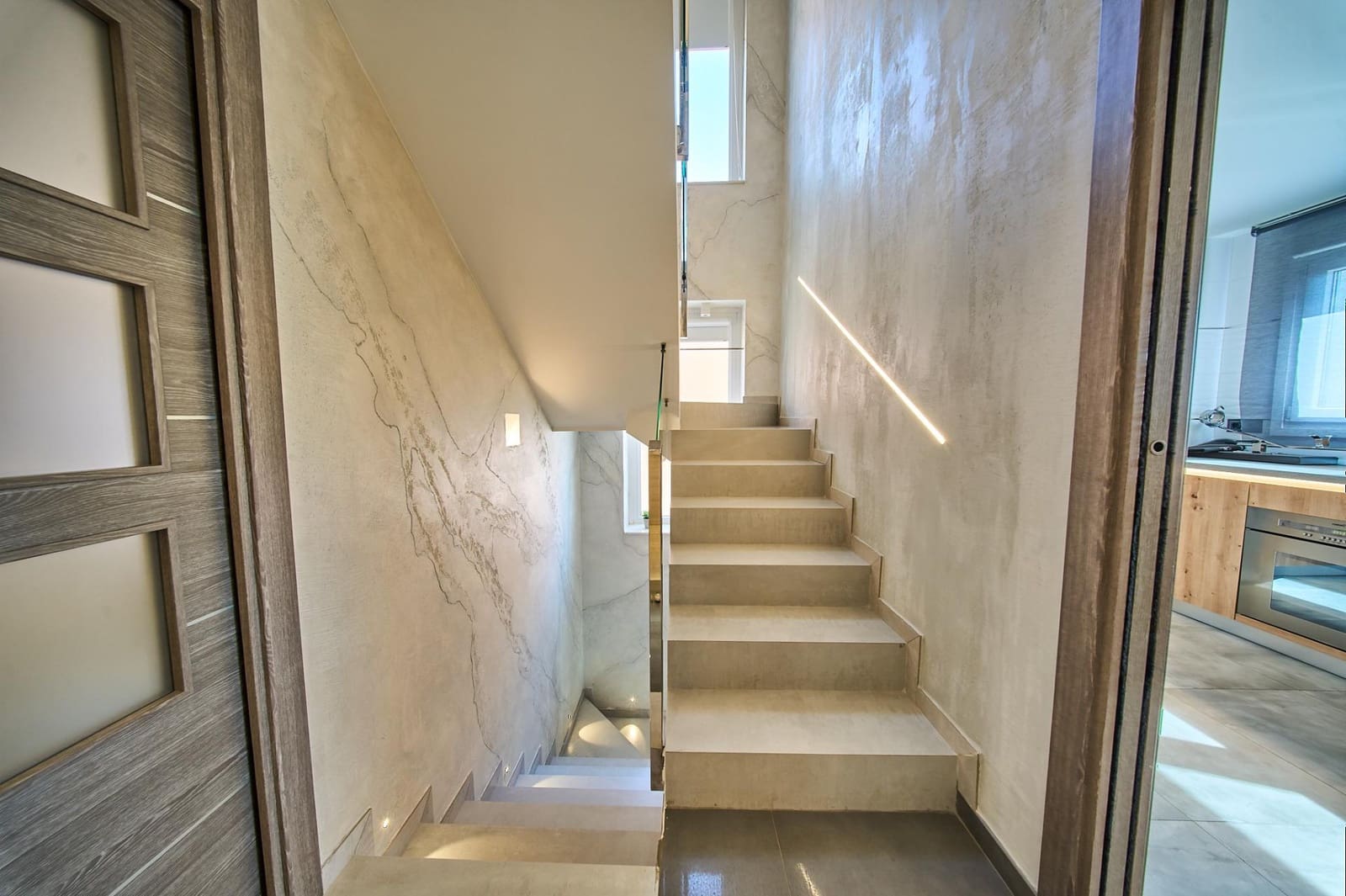 3 bedroom Terraced Villa for sale in Granada city with garage - € 410,000 (Ref: 9735780)