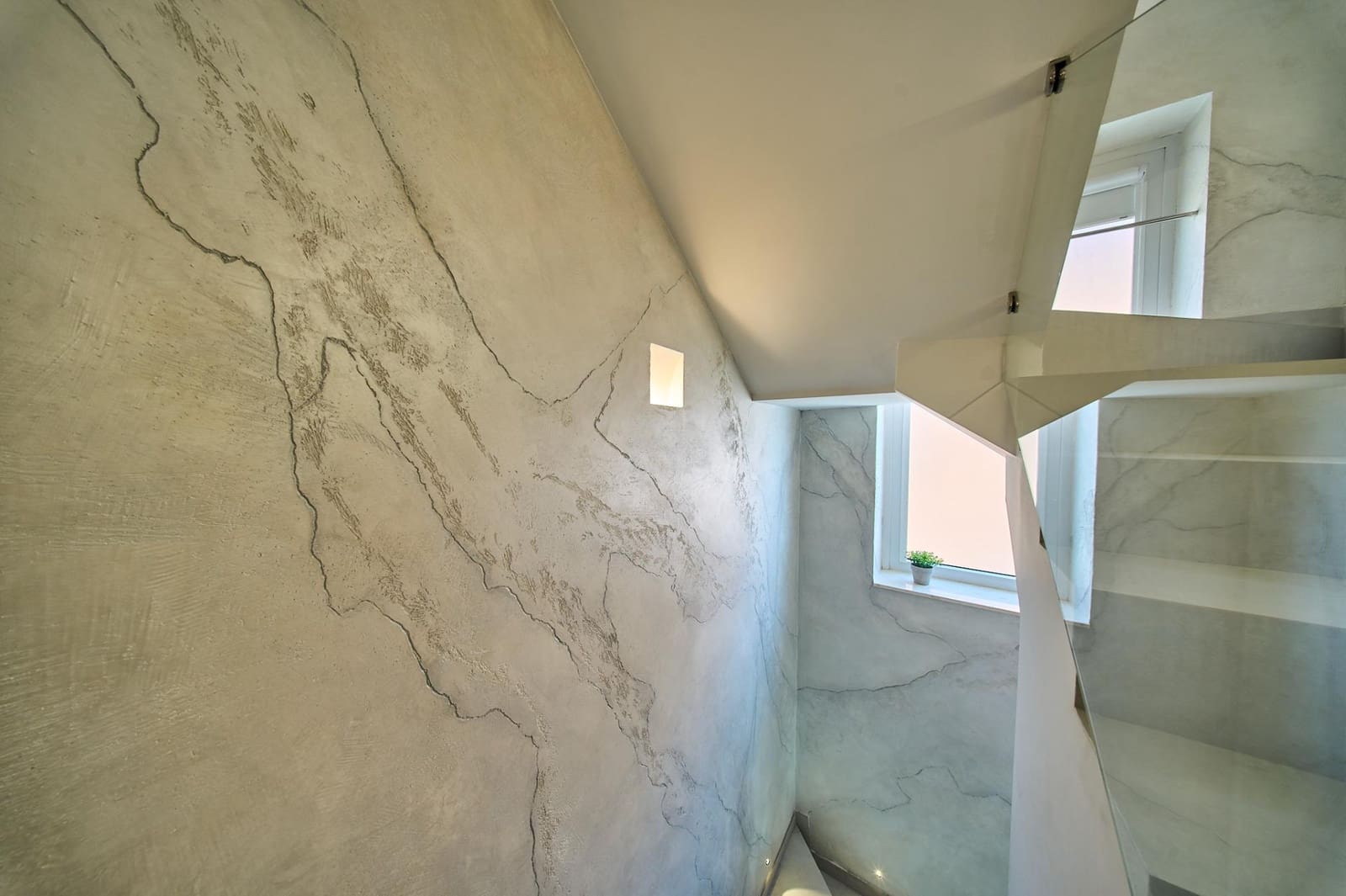 3 bedroom Terraced Villa for sale in Granada city with garage - € 410,000 (Ref: 9735780)