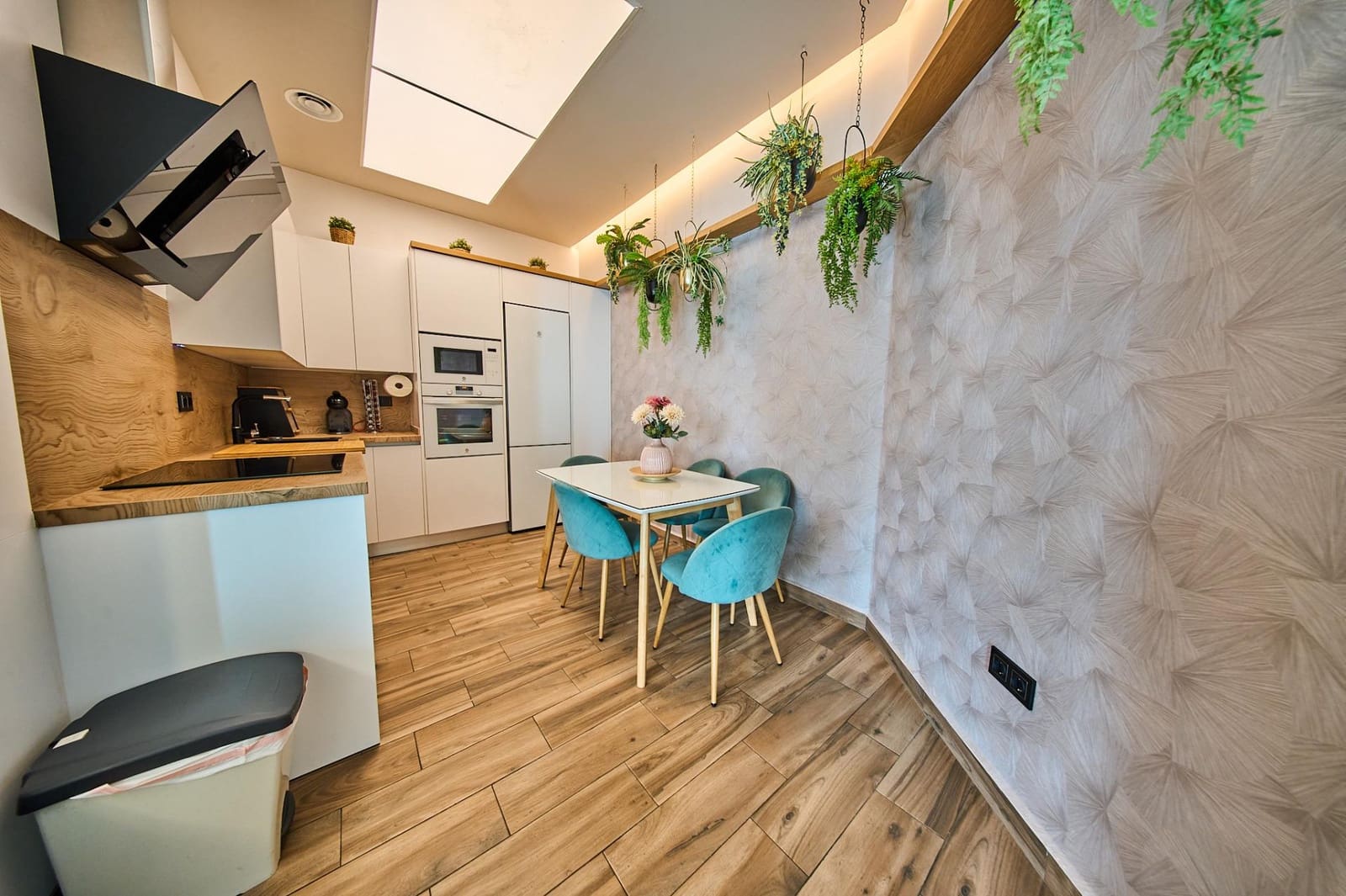 3 bedroom Terraced Villa for sale in Granada city with garage - € 410,000 (Ref: 9735780)