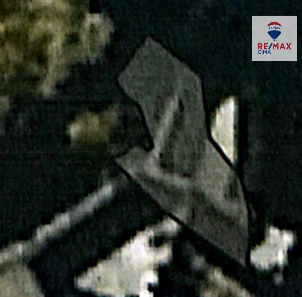 3 bedroom Cave House for sale in Castillejar - € 136,000 (Ref: 9739025)