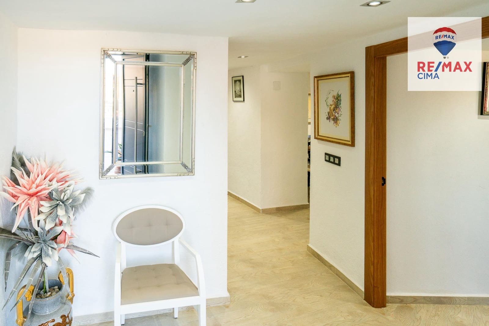 3 bedroom Cave House for sale in Castillejar - € 136,000 (Ref: 9739025)