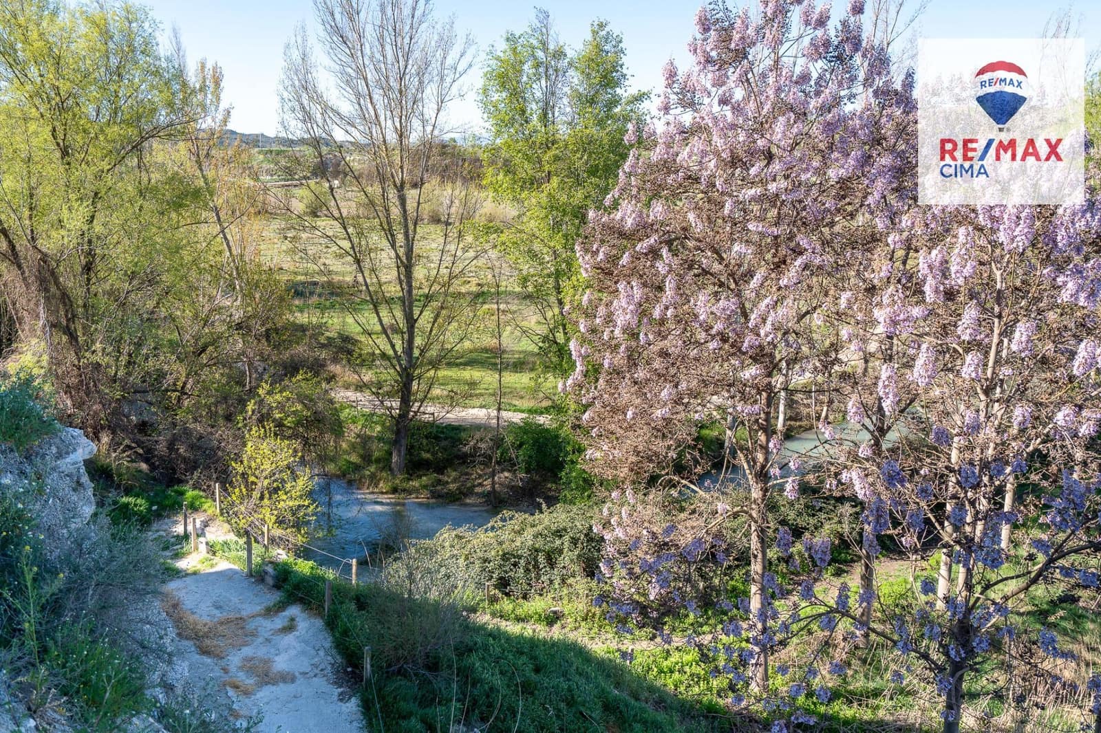 3 bedroom Cave House for sale in Castillejar - € 136,000 (Ref: 9739025)