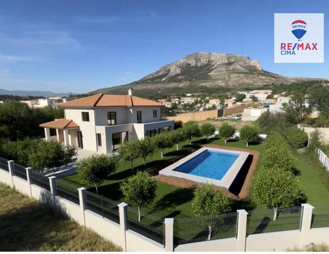 Building Plot for sale in Zujar - € 185,000 (Ref: 9741902)
