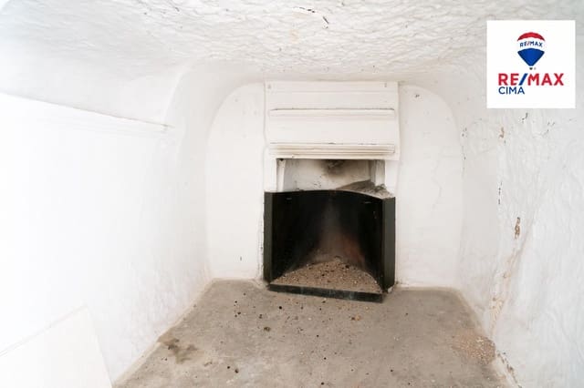 Finca/Country House for sale in Zújar - € 29,900 (Ref: 9744175)