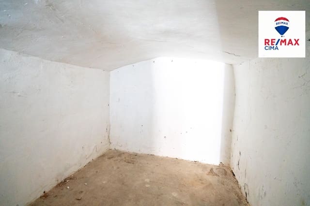 Finca/Country House for sale in Zújar - € 29,900 (Ref: 9744175)