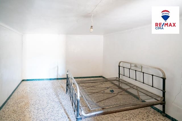 Finca/Country House for sale in Zújar - € 29,900 (Ref: 9744175)