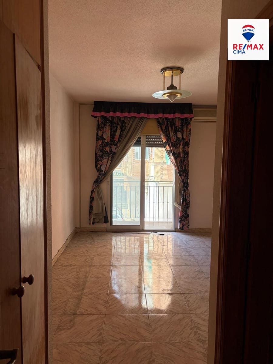 3 bedroom Flat for sale in Motril - € 140,000 (Ref: 9762151)