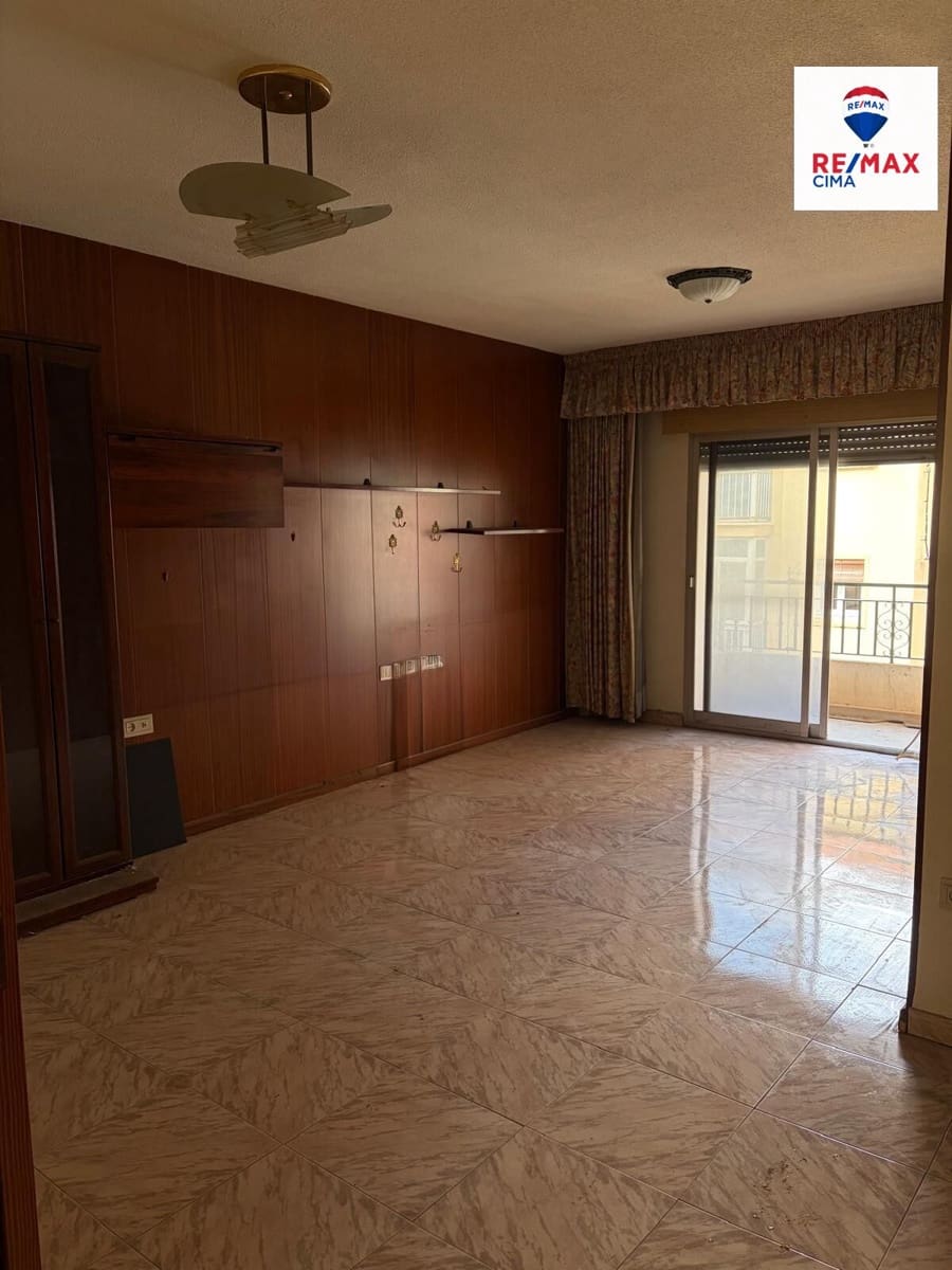 3 bedroom Flat for sale in Motril - € 140,000 (Ref: 9762151)