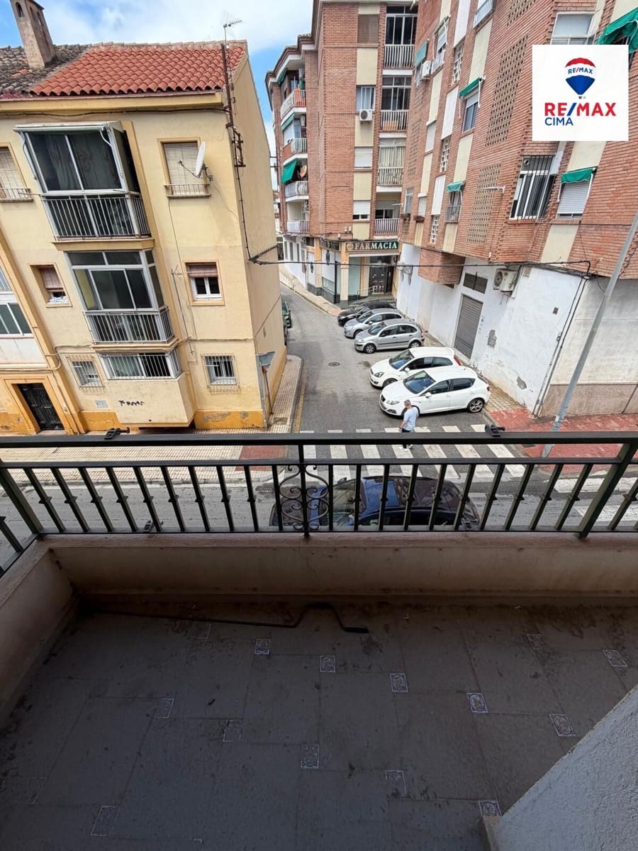 3 bedroom Flat for sale in Motril - € 140,000 (Ref: 9762151)