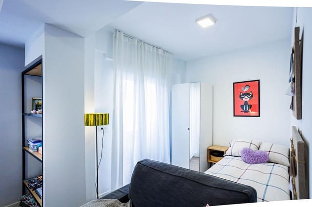 1 chambre Studio à vendre à Grenade ville - 110 000 € (Ref: 9773286)