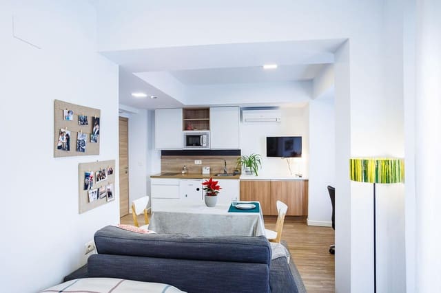 1 chambre Studio à vendre à Grenade ville - 110 000 € (Ref: 9773286)