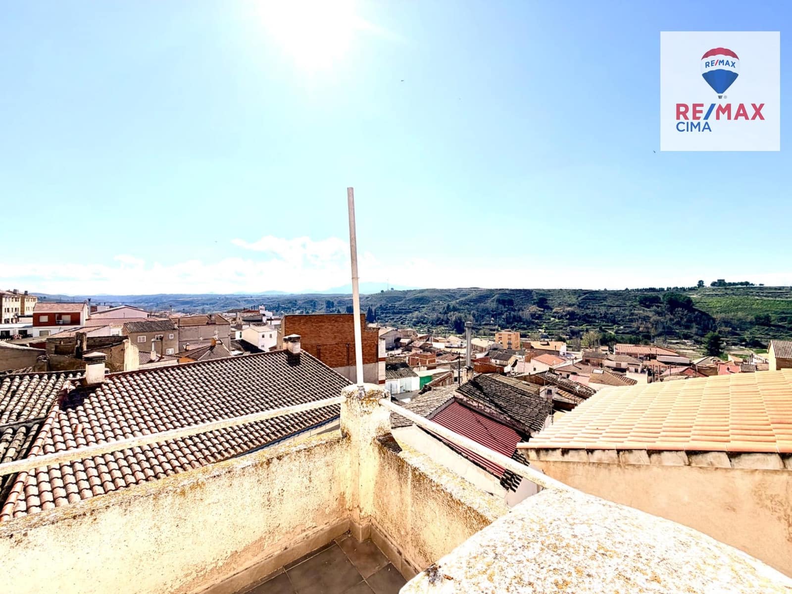 5 makuuhuone Omakotitalo myytävänä paikassa Cullar mukana 
autotalli - 55 000 € (Ref: 9773287)