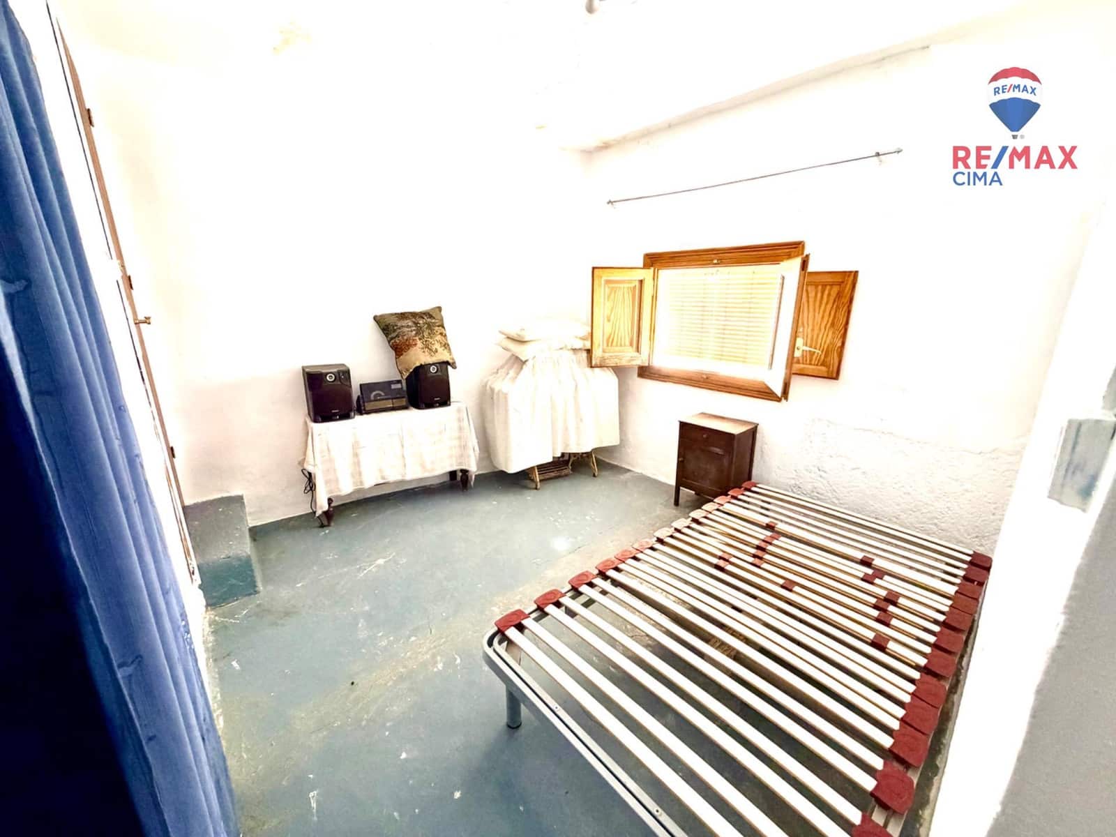 5 makuuhuone Omakotitalo myytävänä paikassa Cullar mukana 
autotalli - 55 000 € (Ref: 9773287)