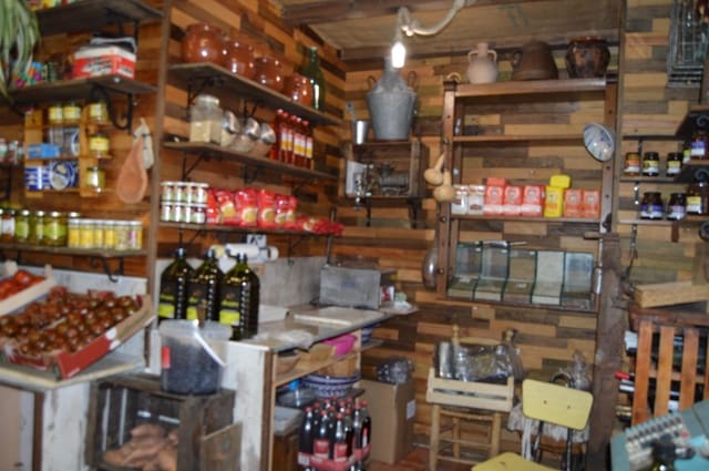 Entreprise de 1 chambre à louer à Grenade ville - 700 € (Ref: 9780765)