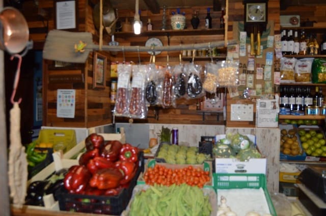 Entreprise de 1 chambre à louer à Grenade ville - 700 € (Ref: 9780765)