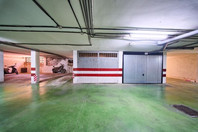 Garage til salg i La Zubia - € 20.000 (Ref: 9788559)