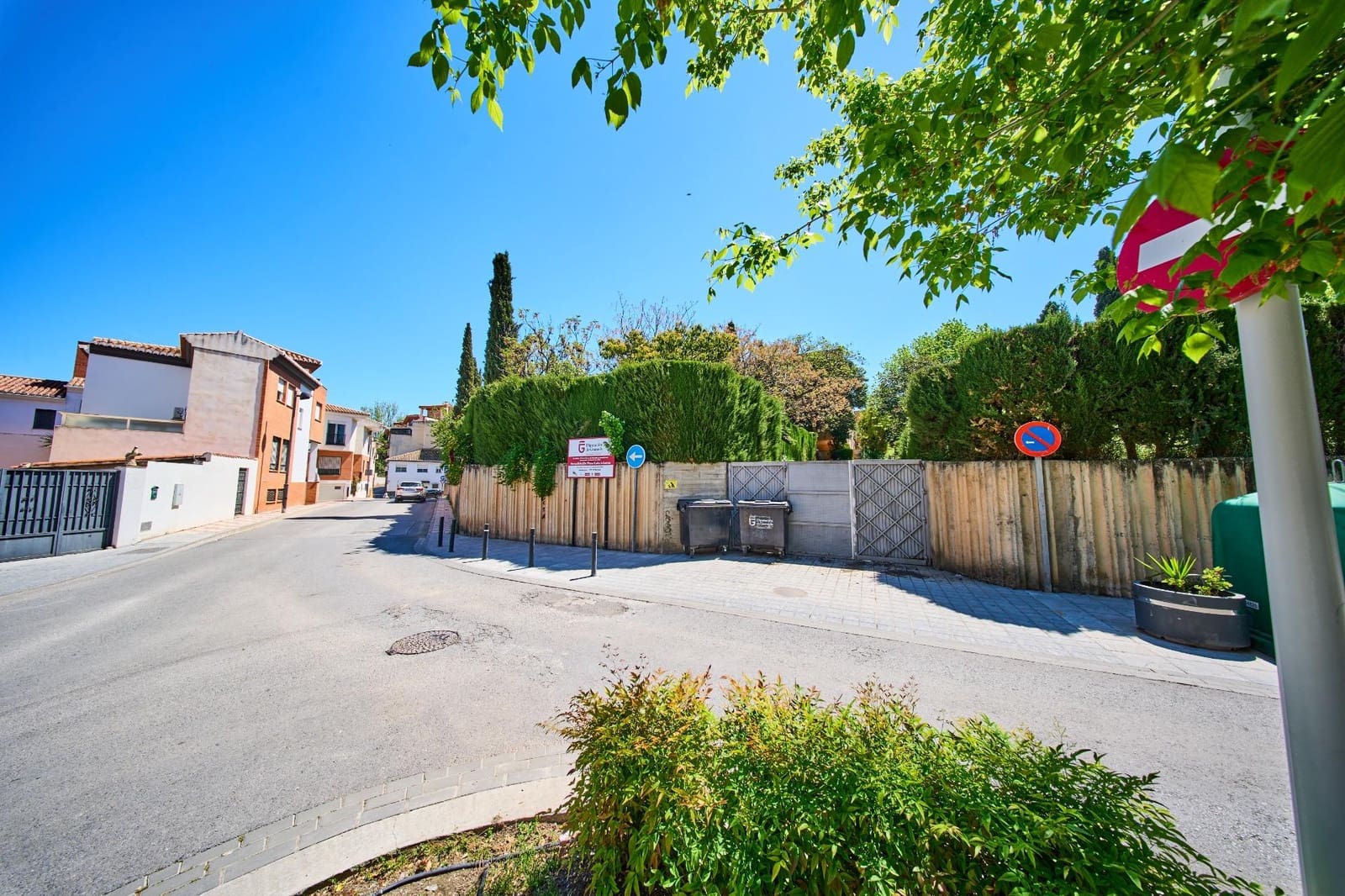 Garage til salg i La Zubia - € 25.000 (Ref: 9788560)