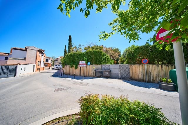 Garage til salg i La Zubia - € 25.000 (Ref: 9788560)