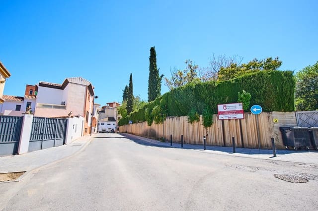 Garage til salg i La Zubia - € 25.000 (Ref: 9788560)