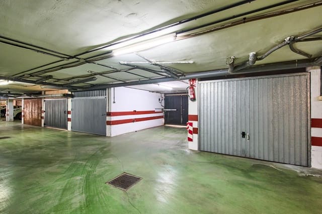 Garage til salg i La Zubia - € 25.000 (Ref: 9788560)