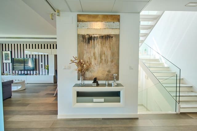 Chalet de 4 habitaciones en Motril en venta con piscina - 1.490.000 € (Ref: 9791254)