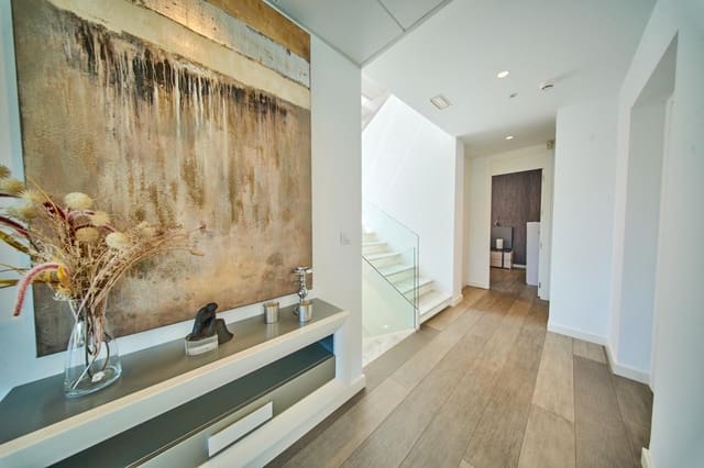 Chalet de 4 habitaciones en Motril en venta con piscina - 1.490.000 € (Ref: 9791254)