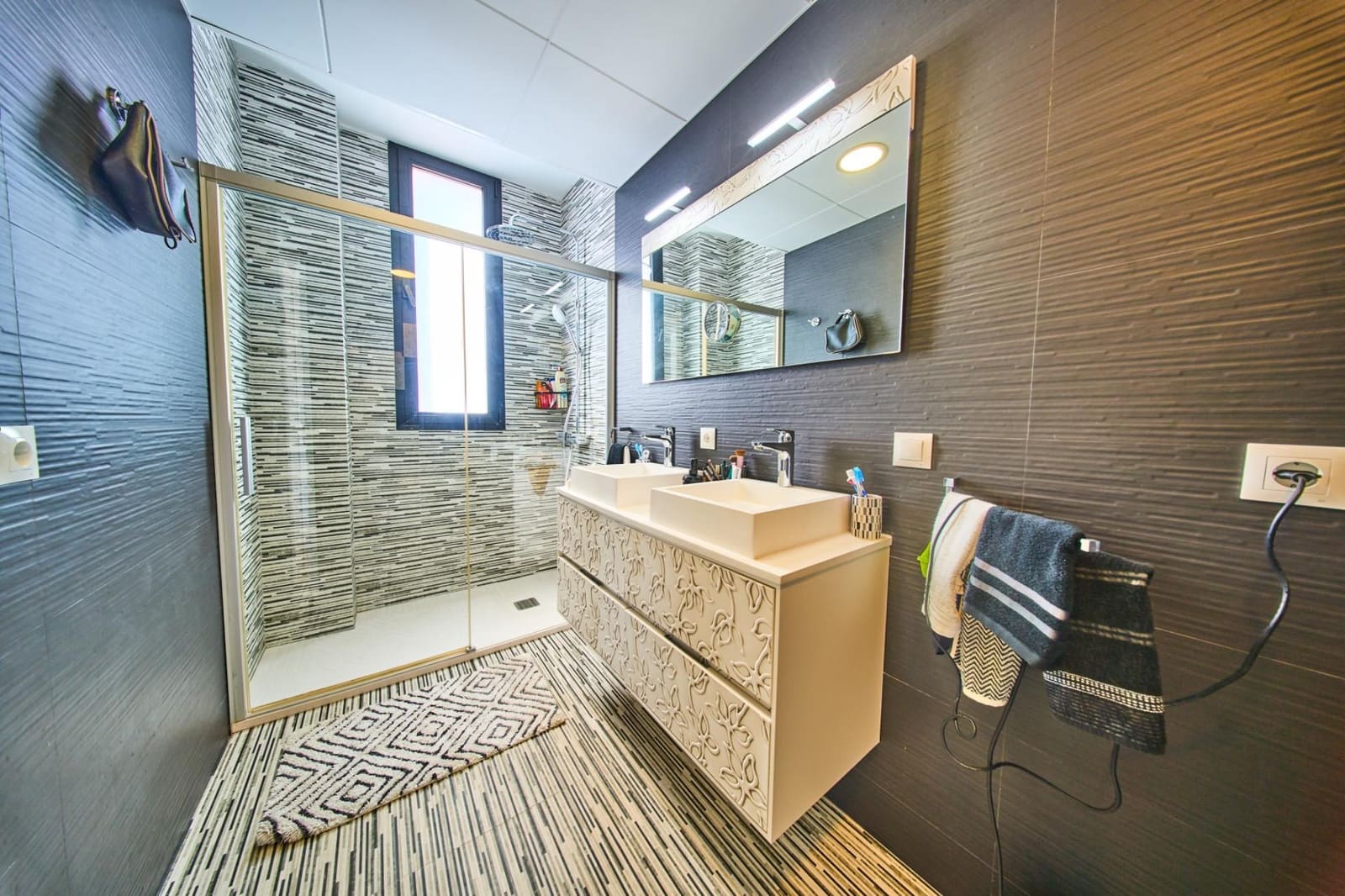 Chalet de 4 habitaciones en Motril en venta con piscina - 1.490.000 € (Ref: 9791254)