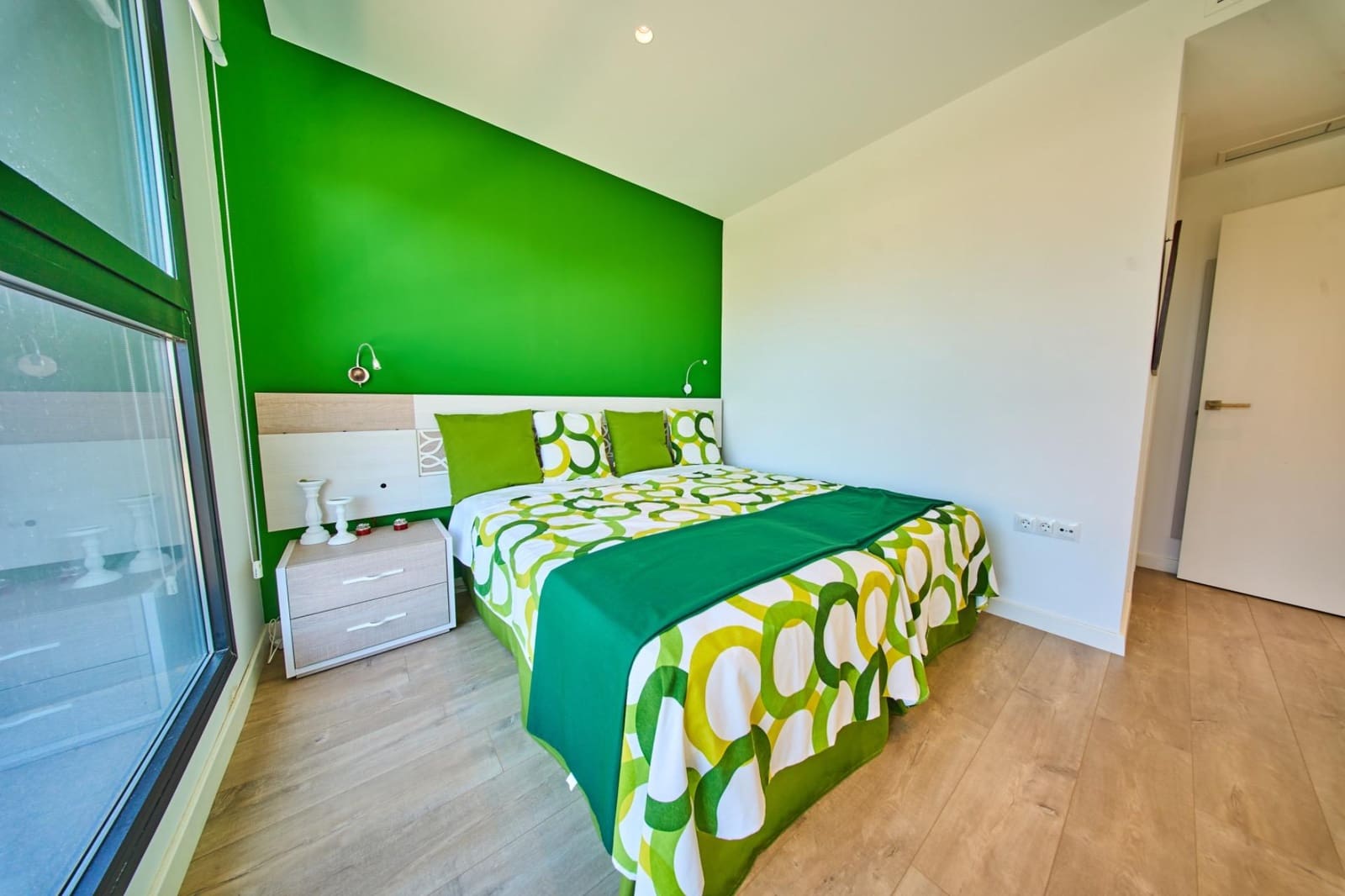 Chalet de 4 habitaciones en Motril en venta con piscina - 1.490.000 € (Ref: 9791254)