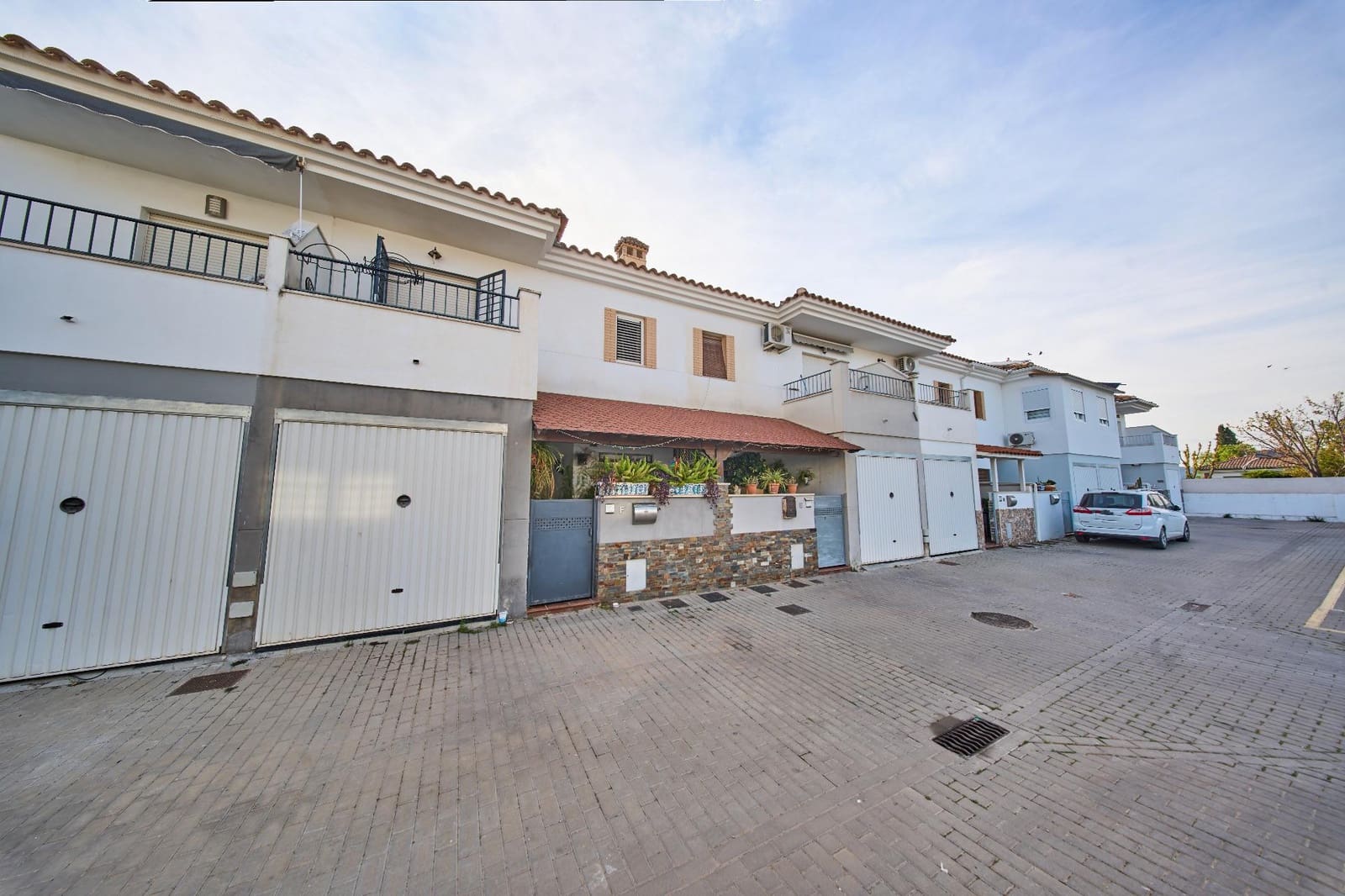 3 soveværelse Rækkehus til salg i Vegas del Genil med garage - € 199.900 (Ref: 9791255)