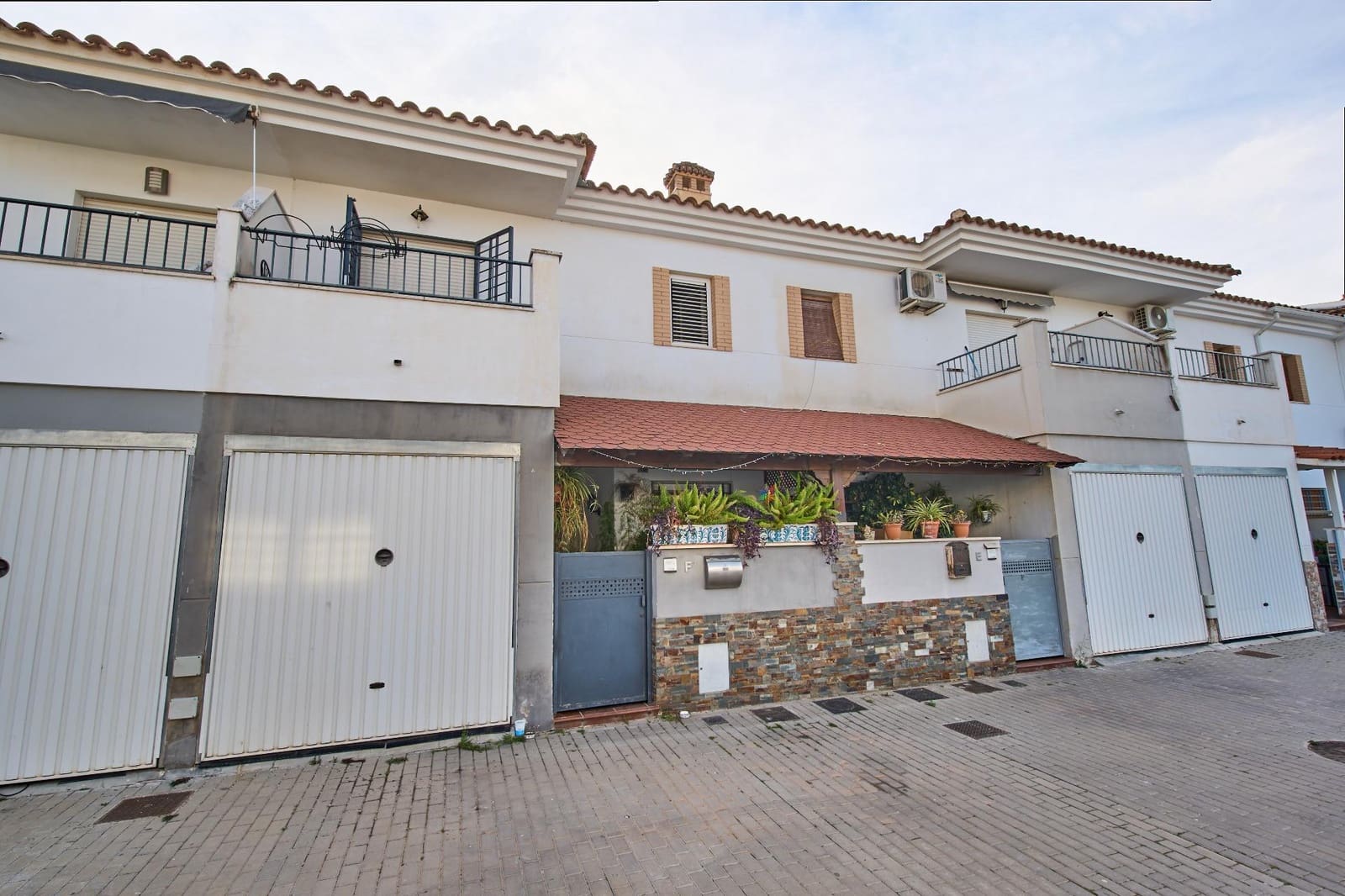 3 soveværelse Rækkehus til salg i Vegas del Genil med garage - € 199.900 (Ref: 9791255)