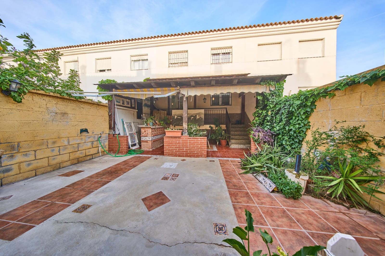 3 soveværelse Rækkehus til salg i Vegas del Genil med garage - € 199.900 (Ref: 9791255)