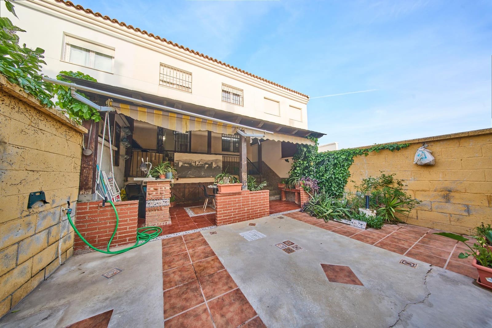 3 soveværelse Rækkehus til salg i Vegas del Genil med garage - € 199.900 (Ref: 9791255)