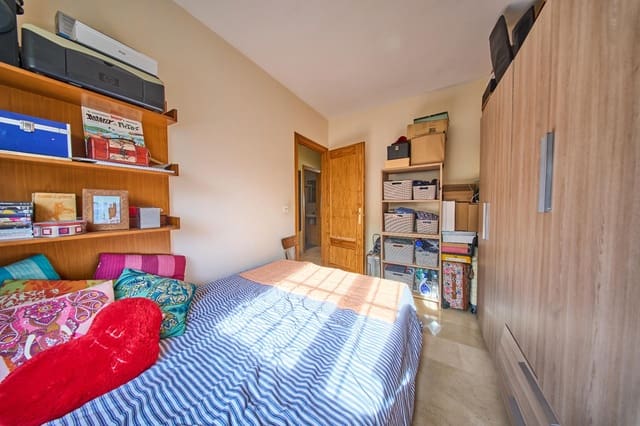 3 soverom Rekkehus til salgs i Vegas del Genil med garasje - € 199 900 (Ref: 9791255)