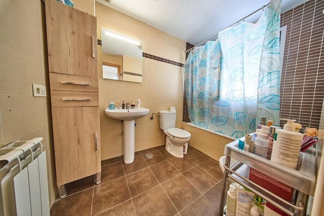 3 soverom Rekkehus til salgs i Vegas del Genil med garasje - € 199 900 (Ref: 9791255)