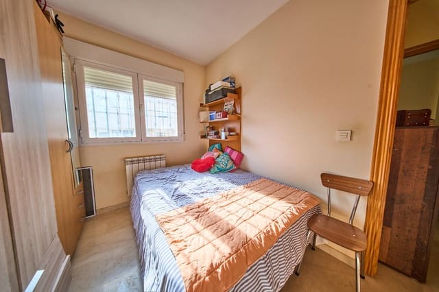 3 soverom Rekkehus til salgs i Vegas del Genil med garasje - € 199 900 (Ref: 9791255)