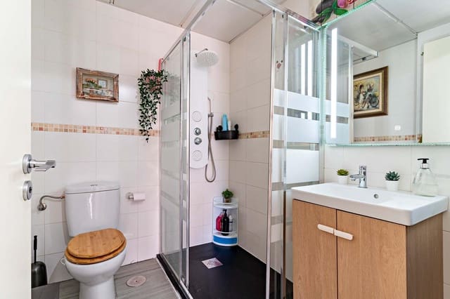 Apartamento Playa de 2 habitaciones en Roquetas de Mar en venta con piscina garaje - 265.000 € (Ref: 9791256)