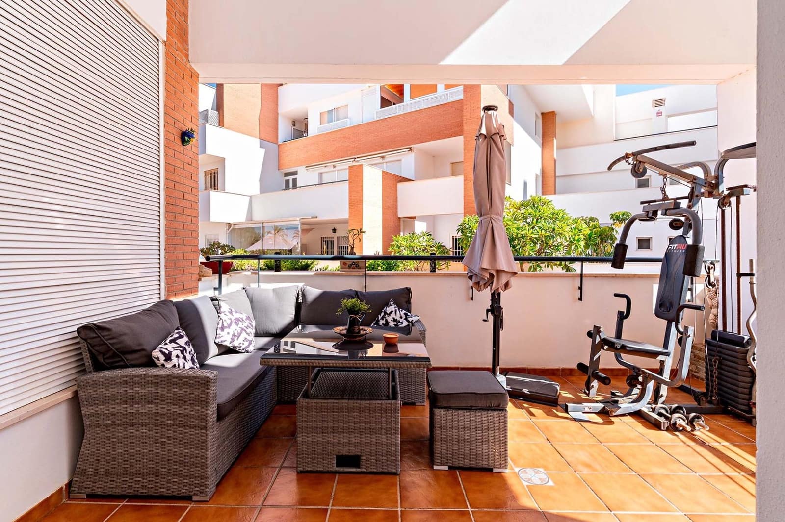 2 camera da letto Appartamento sulla Spiaggia in vendita in Roquetas de Mar con piscina garage - 265.000 € (Rif: 9791256)